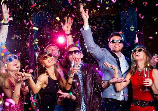 Consejos de OCU para evitar contratiempos en las macrofiestas navideñas