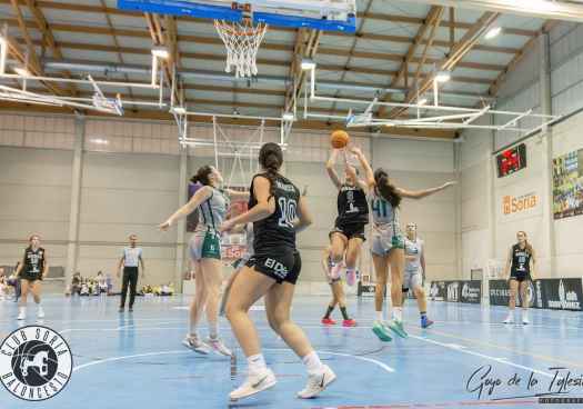 Las bajas y el cansancio lastran al CSB de Primera femenina frente al Villamuriel