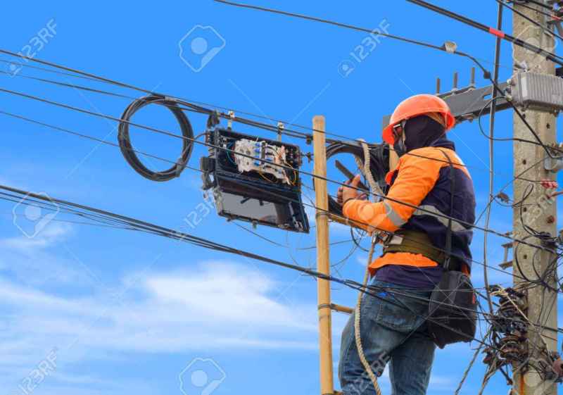 Telecomunicaciones tramita 331 expedientes y supervisa el despliegue de fibra y 5G en la provincia