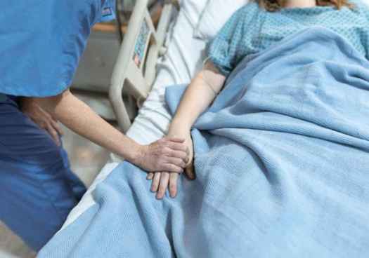 Derecho a la eutanasia en España: 426 personas recibieron la prestación de ayuda para morir en 2024