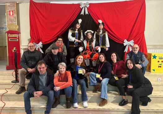 El Paje Real recoge cartas de niños y mayores en San Leonardo de Yagüe