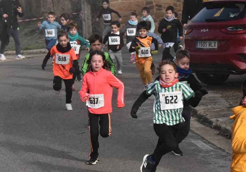 La cantera despide 2025 en IX edición de San Silvestre Royana