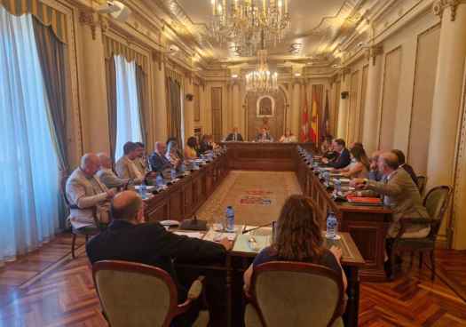 Diputación aprueba modificación de teletrabajo entre sus trabajadores