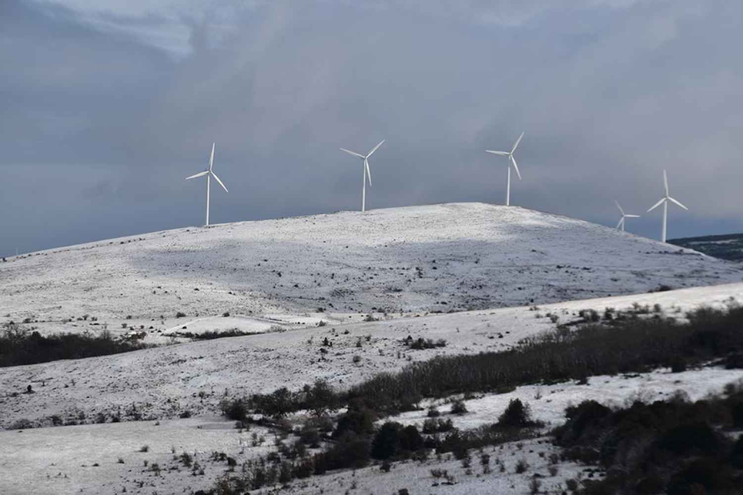 La nieve asoma en el puerto de Oncala