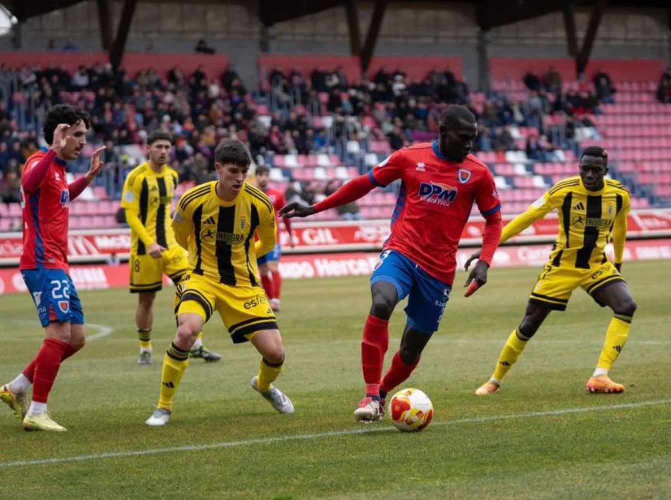 El Numancia cierra primera vuelta a siete puntos de los líderes de su grupo de Segunda RFEF