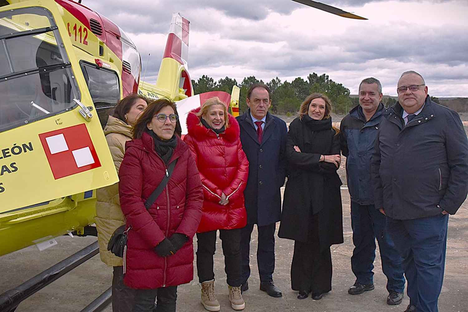 Sacyl presenta helicóptero, con base en Garray, para traslados sanitarios