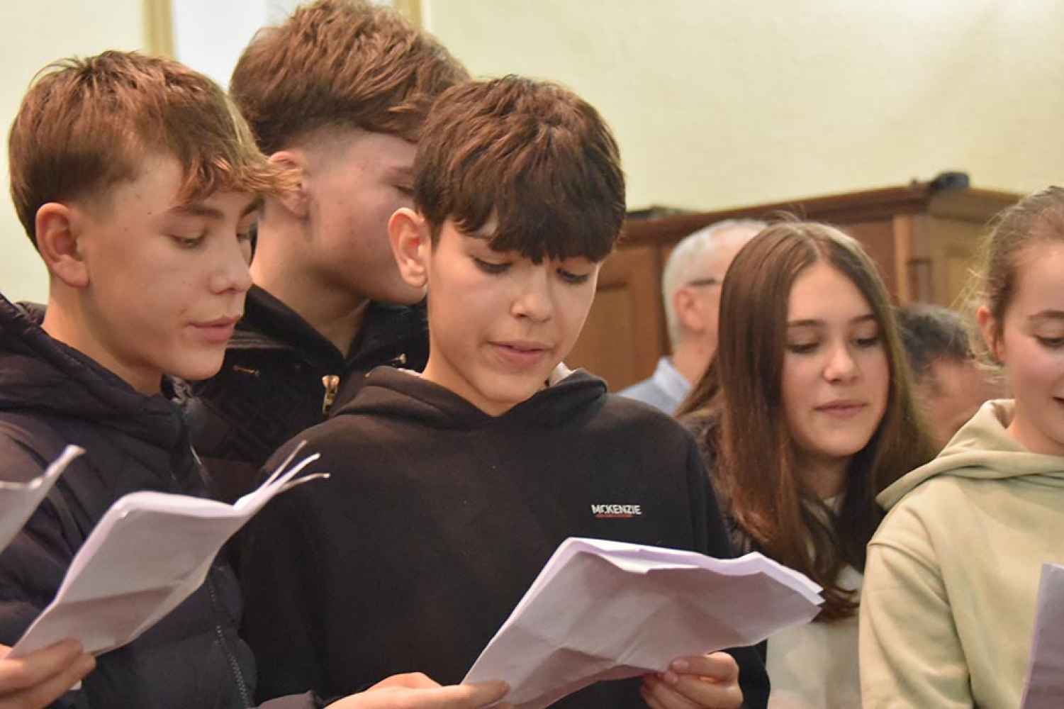 Los institutos Machado y Castilla recuerdan a las 23 víctimas sorianas del Holocausto