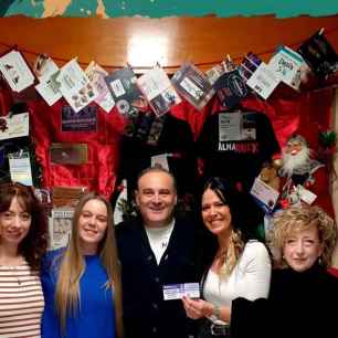 La cesta navideña de Almarock ya tiene dueño