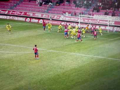 El Numancia, de mal en peor, pierde frente al filial del Oviedo
