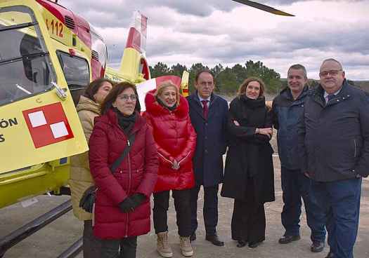 Sacyl presenta helicóptero, con base en Garray, para traslados sanitarios