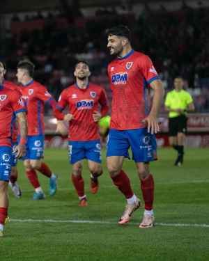 El Numancia alimenta promoción con victoria frente al Bergantiños