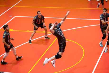 El Sporting acrecienta su ventaja en liderato tras victoria frente a su principal rival