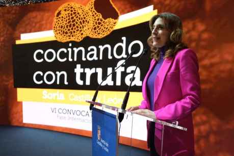 La Junta presenta en FITUR el VI Concurso Internacional "Cocinando con Trufa" en Soria