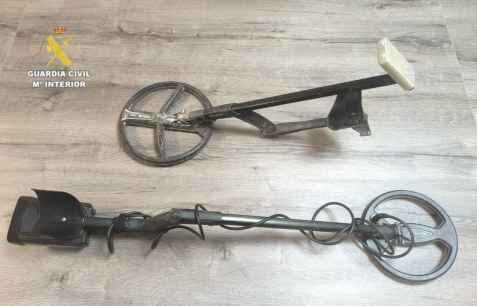 Detenidas dos personas por expoliar el patrimonio arqueológico de Muro