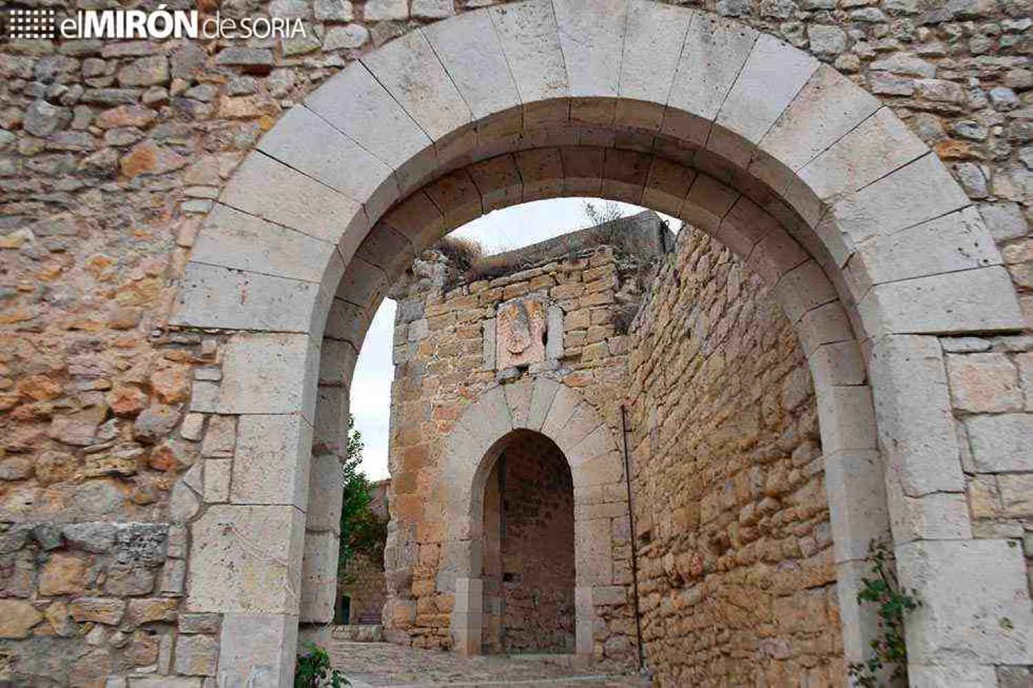 El Ministerio de Cultura presenta en Soria libro sobre intervención en murallas de Rello 