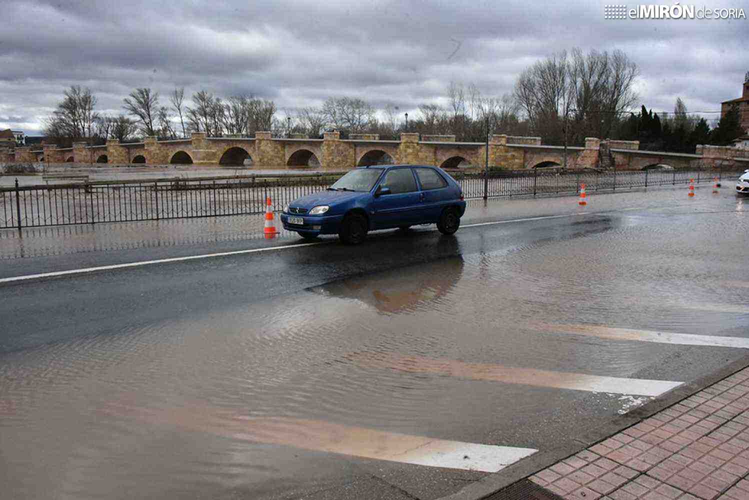 Reabierta carretera N-110 en San Esteban de Gormaz tras bajar crecida del Duero