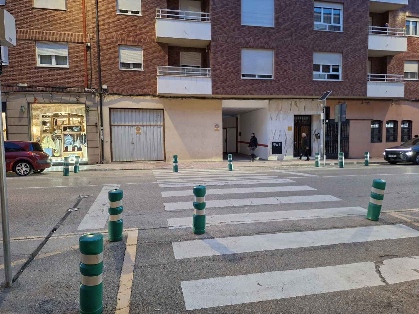 Almazán estrena cinco pasos de peatones inteligentes 