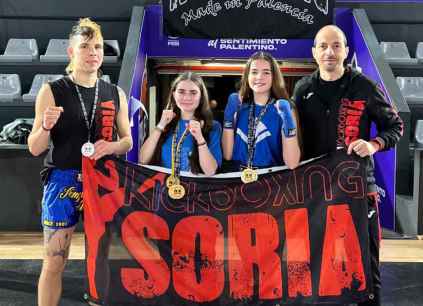 Mara Ayllón lidera éxito del club kickboxing Soria en Open de Palencia