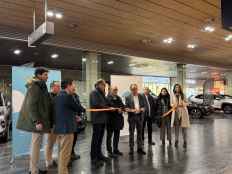 Serrano resalta a Feria de Vehículos de Ocasión, en Camaretas, como motor económico y comercial