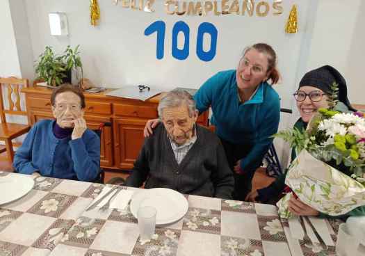 Hipólito Carnicero, de Lubia, celebra su centenario en residencia de Tardelcuende