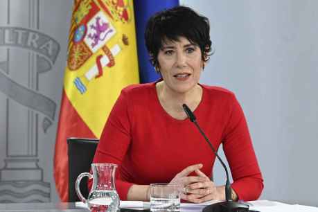 El Gobierno aprueba la subida de las pensiones y prorroga medidas del escudo social