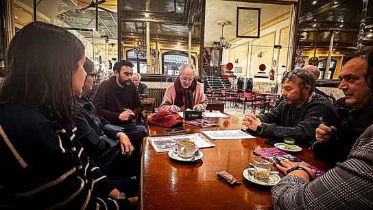 Juana Largo presenta su libro "Cuentos para leer sin estrés"