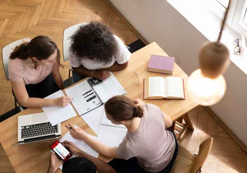 CSIF llevará a tribunales la falta de cobertura de 6.500 plazas en la Junta 