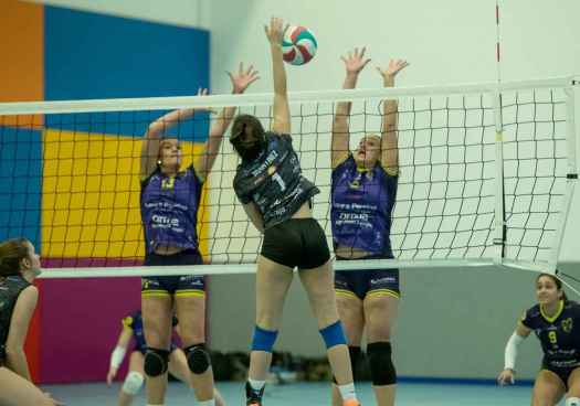 Dos partidos de voleibol simultáneos del Sporting en Los Pajaritos