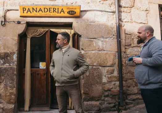 Santi Abascal pernocta en Vinuesa en su recorrido electoral por Soria