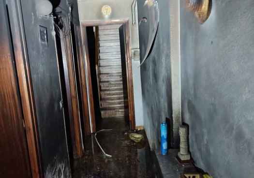 Bomberos de la Diputación intervienen en incendio de vivienda en Matanza de Soria