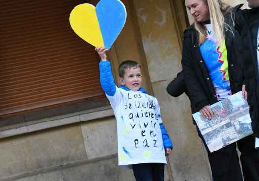 La comunidad ucraniana en Soria condena cuatro años de guerra y silencios
