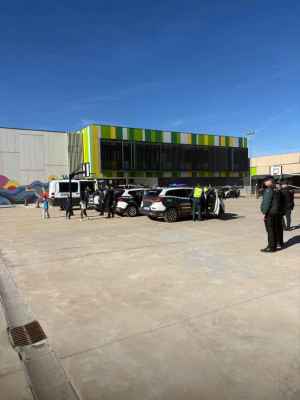 Golmayo agradece demostración de la Guardia Civil en colegio de Camaretas