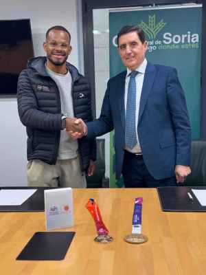 Caja Rural de Soria apoya trayectoria deportiva del atleta David José Pineda