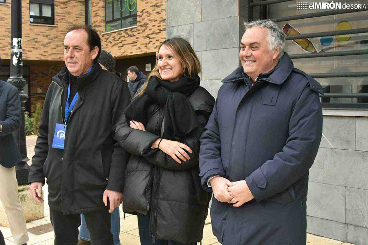 El PP encabeza escrutinio al 20 por ciento, con dos procuradores