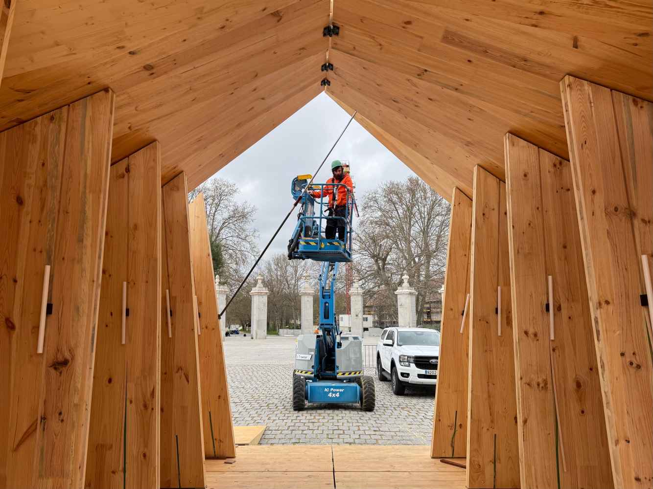 La madera se reivindica en Madrid en la arquitectura contemporánea