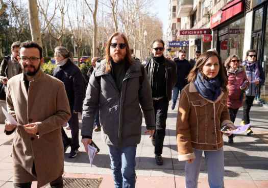 Podemos denuncia, con camión de 