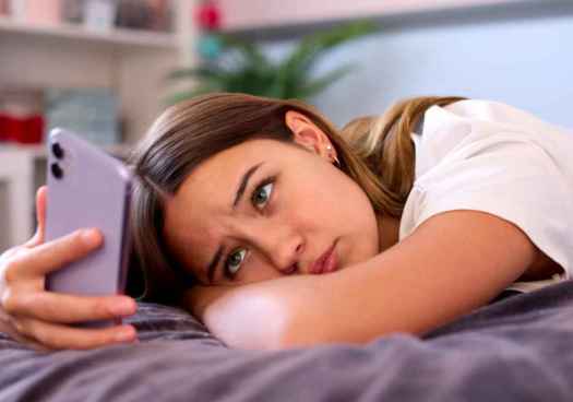 El consumo de redes sociales impacta en la autoestima de los adolescentes 