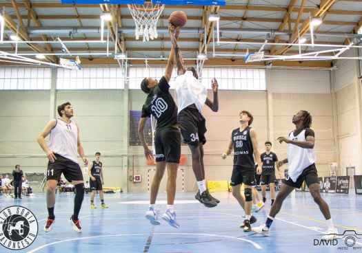 El CSB consigue cómoda victoria frente al Baloncesto Venta de Baños