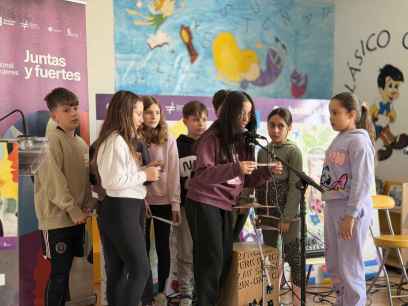 Un mural intercultural y la voz de los escolares protagonizan 8M en San Esteban de Gormaz
