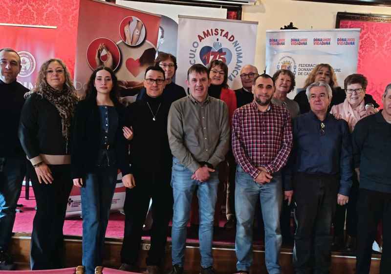 Los donantes de sangre se informan sobre cambios en normativa europea de donación