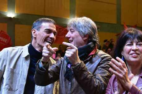 Pedro Sánchez apoya al candidato Carlos Martínez en Soria