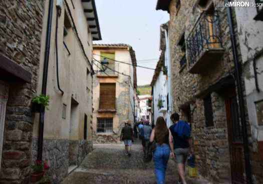 Contrato formalizado para adecuar espacio expositivo de Los Casares, en San Pedro Manrique