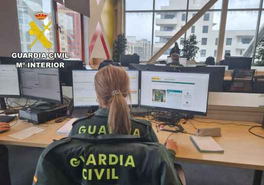 investigada  autora de estafa informática esclarecida por la Cibercomandancia