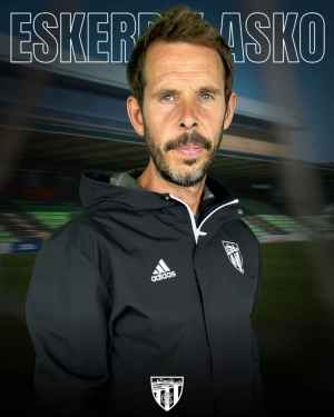 El ex-entrenador numantino Aitor Calle, cesado por el Sestao River