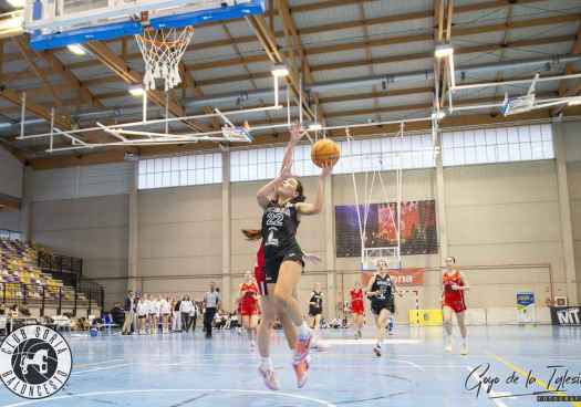 El CSB femenino, a un paso de la permanencia en Primera Nacional