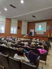 Taller de sensibilización contra violencia sobre la mujer en asociación Numancia