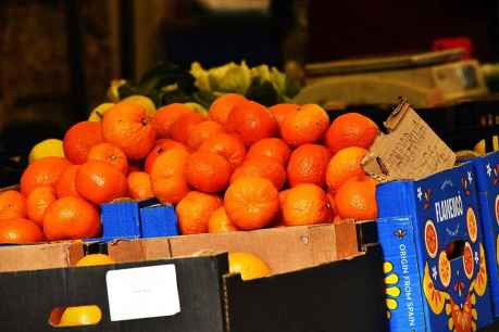 Jueves de mercado municipal en Soria capital