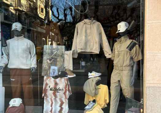 El comercio de Soria se convierte en una galería de la Semana Santa