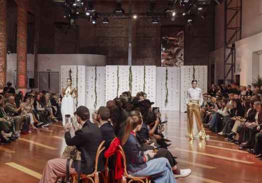 Castilla y León inaugura con diez diseñadores el desfile de 