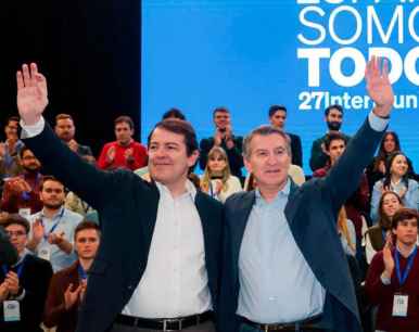 El PP, con permiso de Vox, sigue siendo el rey en Castilla y León